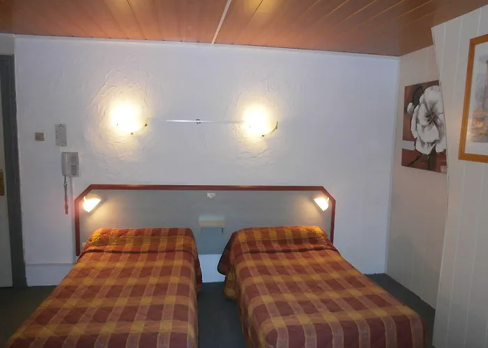 博塞茹尔酒店 2* 鲁昂